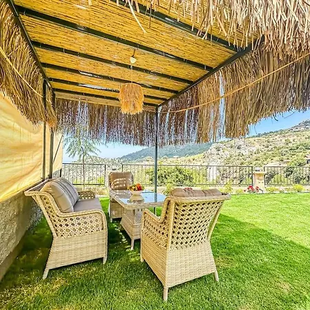 Levissa Faralya Kirme Oezel Havuz Bahce * Фетхие