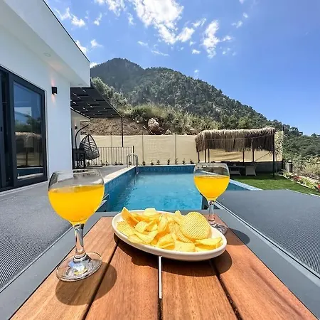 Hotel Levissa Faralya Kirme Oezel Havuz Bahce