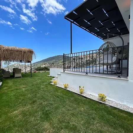Hotel Levissa Faralya Kirme Oezel Havuz Bahce Fethiye